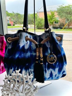 Michael Micheal Kors Blue Tie-Dye Drawstring Tote